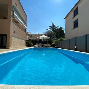borik-hills.hotelinzadar.com/