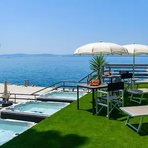Via Mare Luxury Guest house